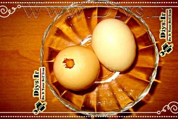 آموزش خالی کردن تخم مرغ بدون شکستن